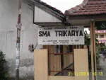 SMA TRI KARYA SURABAYA company logo